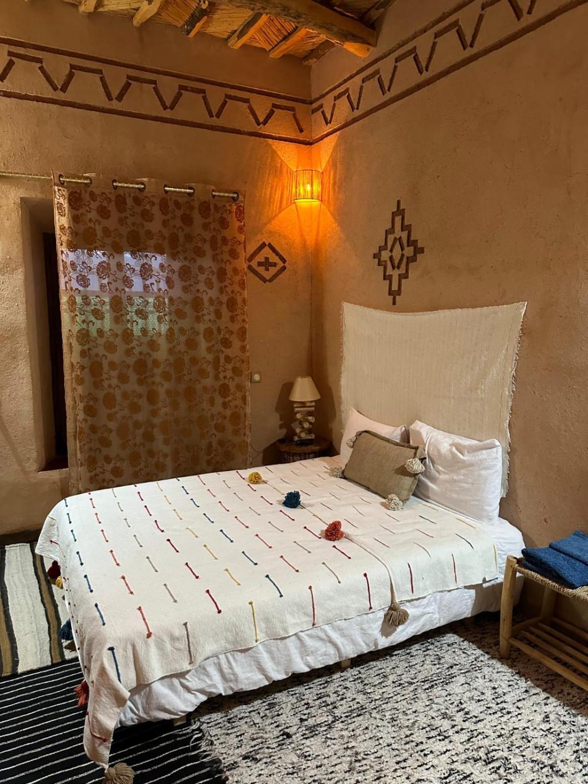 Maison D'Hotes Izza Kelaat-M'Gouna Exterior photo